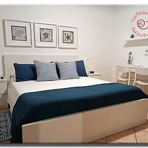Casa Felicidad Bed & Breakfast